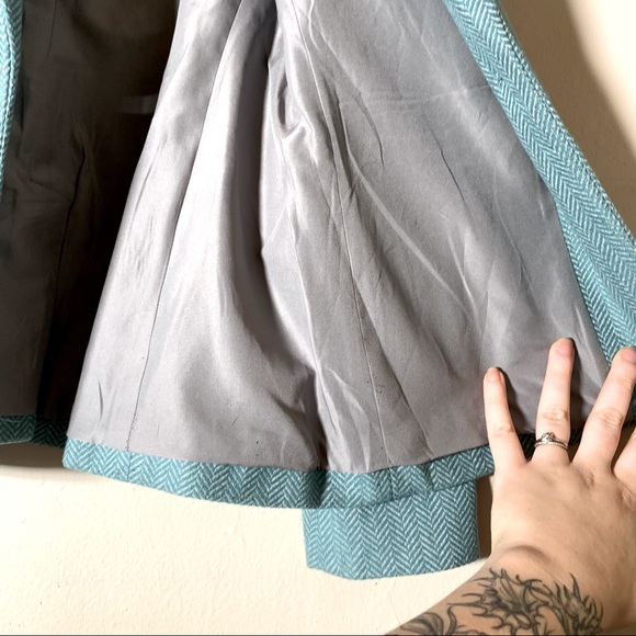 Loft wool mix blue and white herringbone blazer button front pocket sz 4 stylish - Picture 8 of 9